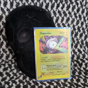 Reverse Holo Magnemite Pokémon Card